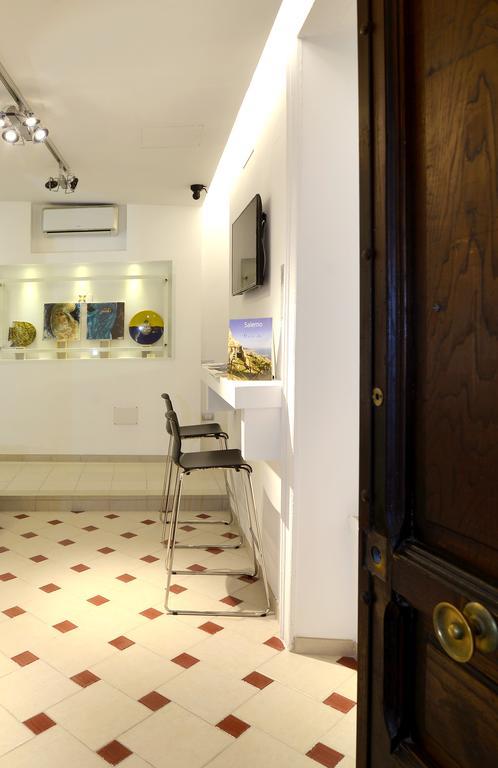 Santi E Saraceni Rooms Салерно Экстерьер фото